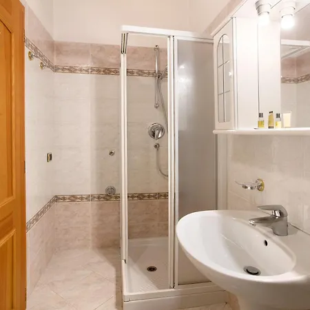 Apartment Lorella 8 *